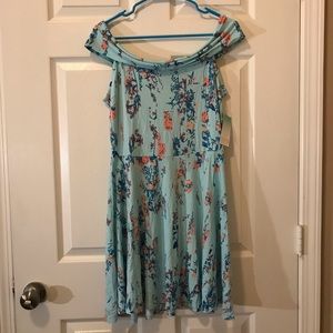 Decree Off-Shoulder Floral Dress Size L